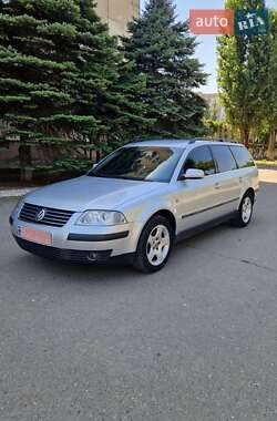 Універсал Volkswagen Passat 2002 в Миколаєві