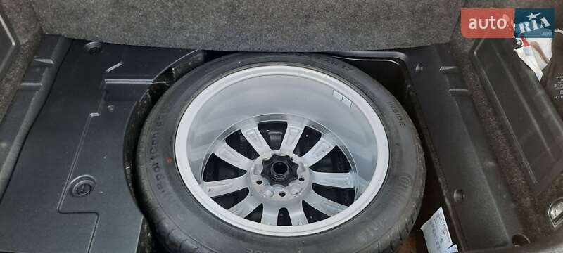 Универсал Volkswagen Passat 2011 в Львове