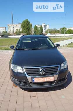 Універсал Volkswagen Passat 2006 в Нетішині