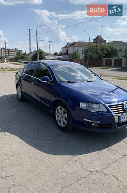 Седан Volkswagen Passat 2005 в Харкові