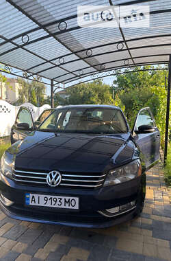 Седан Volkswagen Passat 2014 в Киеве