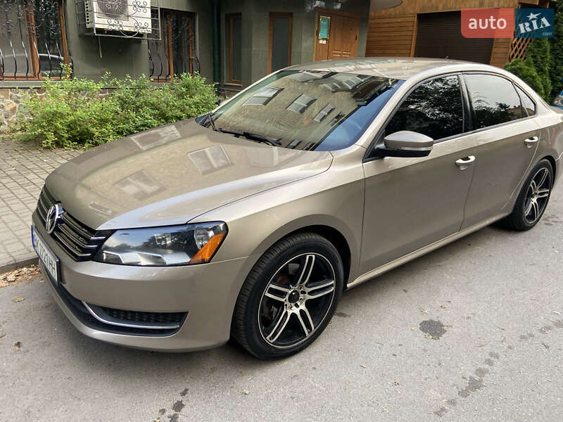 Седан Volkswagen Passat 2014 в Рівному