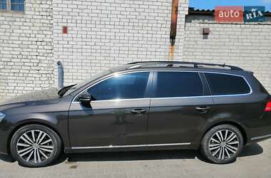 Универсал Volkswagen Passat 2014 в Житомире