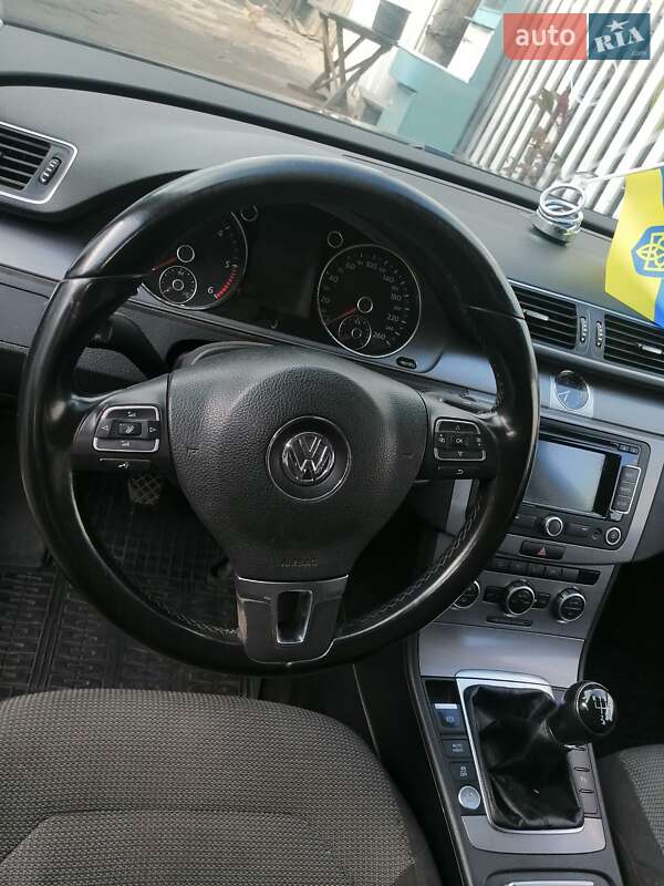 Универсал Volkswagen Passat 2014 в Житомире фото 13 Универсал Volkswagen Passat 2014 в Житомире