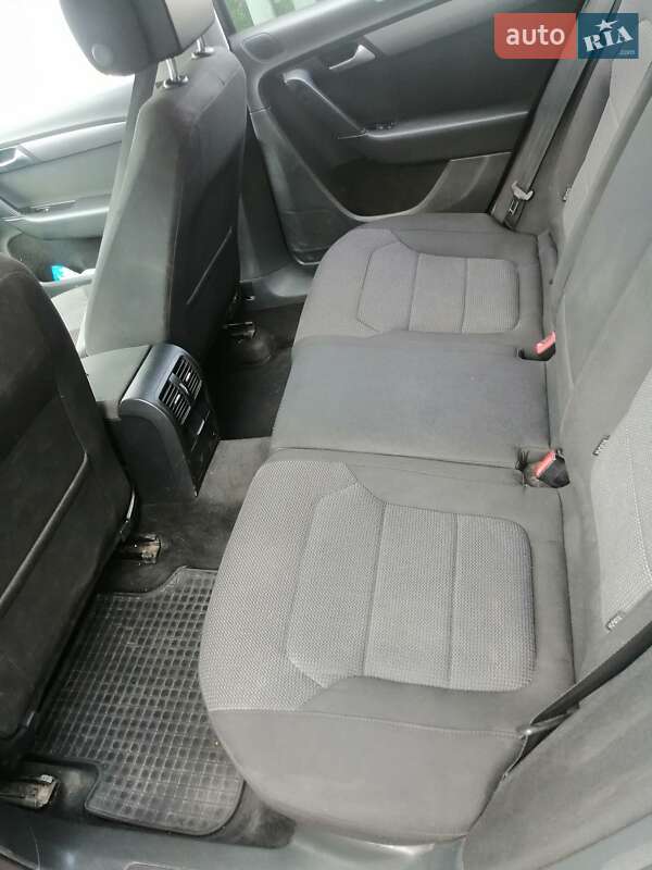 Универсал Volkswagen Passat 2014 в Житомире фото 22 Универсал Volkswagen Passat 2014 в Житомире