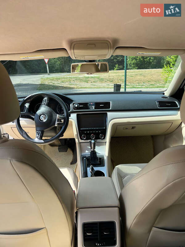 Седан Volkswagen Passat 2012 в Одессе