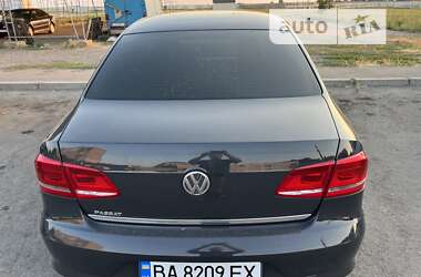 Седан Volkswagen Passat 2011 в Первомайську