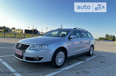 Универсал Volkswagen Passat 2008 в Нововолынске