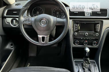 Седан Volkswagen Passat 2013 в Днепре