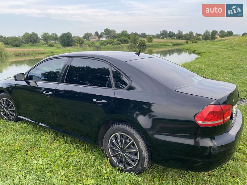 Седан Volkswagen Passat 2015 в Луцке
