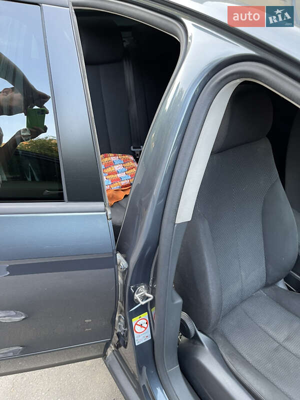 Седан Volkswagen Passat 2010 в Староконстантинове