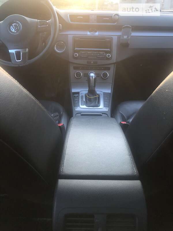 Универсал Volkswagen Passat 2012 в Ивано-Франковске фото 18 Универсал Volkswagen Passat 2012 в Ивано-Франковске