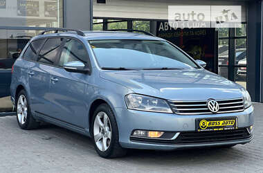 Універсал Volkswagen Passat 2012 в Івано-Франківську