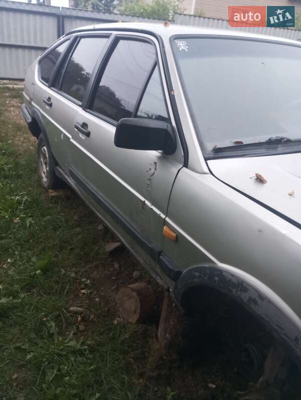 Хэтчбек Volkswagen Passat 1988 в Берегомете