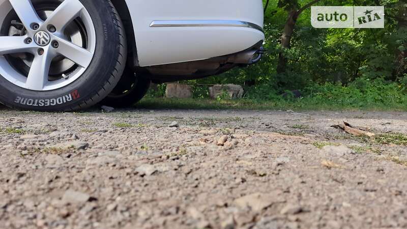 Универсал Volkswagen Passat 2011 в Львове