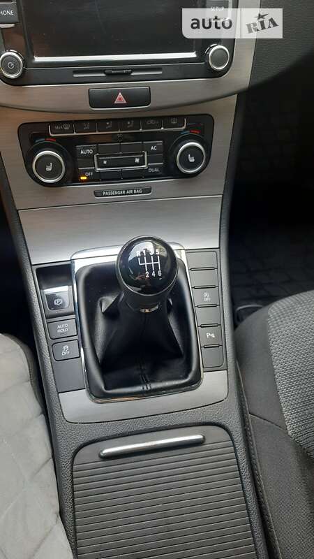 Универсал Volkswagen Passat 2011 в Львове