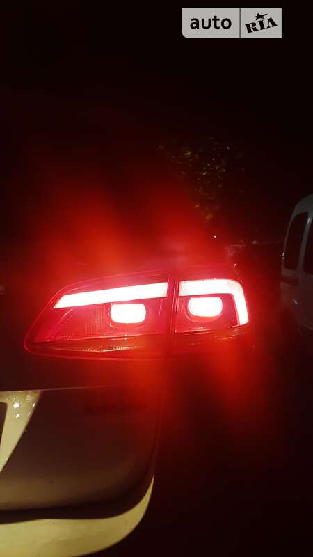 Универсал Volkswagen Passat 2011 в Львове