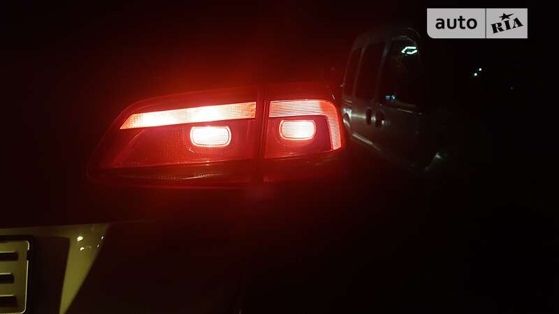 Универсал Volkswagen Passat 2011 в Львове