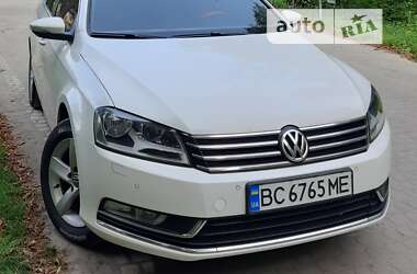 Универсал Volkswagen Passat 2011 в Львове