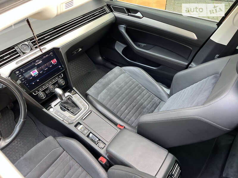 Универсал Volkswagen Passat 2018 в Мукачево