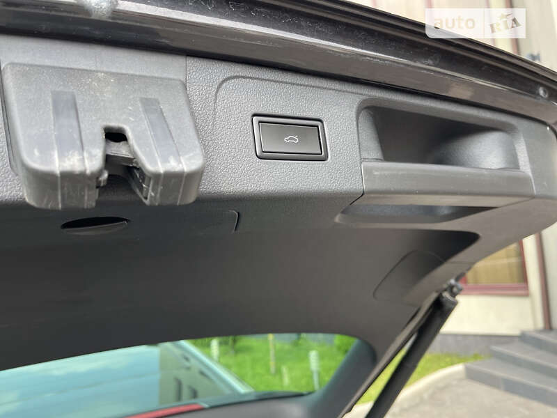 Универсал Volkswagen Passat 2018 в Мукачево