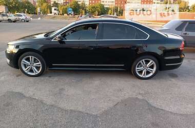 Седан Volkswagen Passat 2013 в Львові