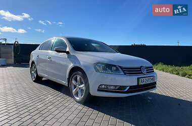 Седан Volkswagen Passat 2012 в 