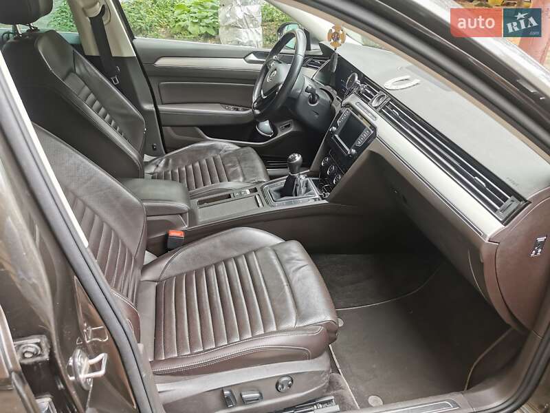 Универсал Volkswagen Passat 2016 в Днепре