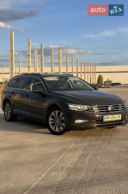 Універсал Volkswagen Passat 2021 в Коростені