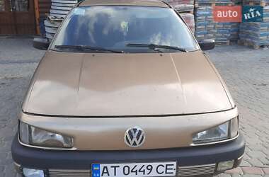 Седан Volkswagen Passat 1990 в 