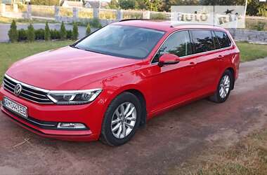 Универсал Volkswagen Passat 2016 в Житомире