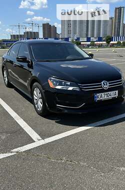 Седан Volkswagen Passat 2014 в Києві