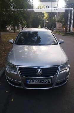 Універсал Volkswagen Passat 2006 в Дніпрі