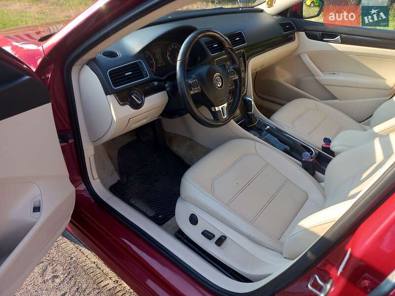 Седан Volkswagen Passat 2015 в Черкассах
