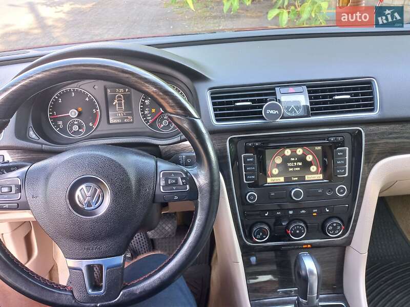 Седан Volkswagen Passat 2015 в Черкассах
