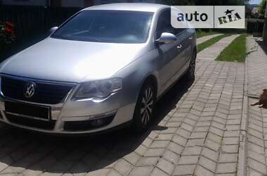 Седан Volkswagen Passat 2005 в Івано-Франківську