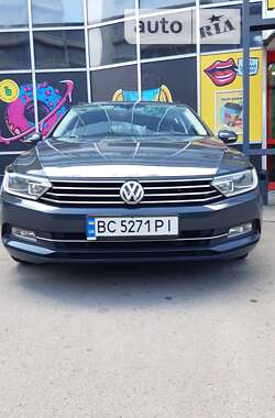 Универсал Volkswagen Passat 2015 в Трускавце