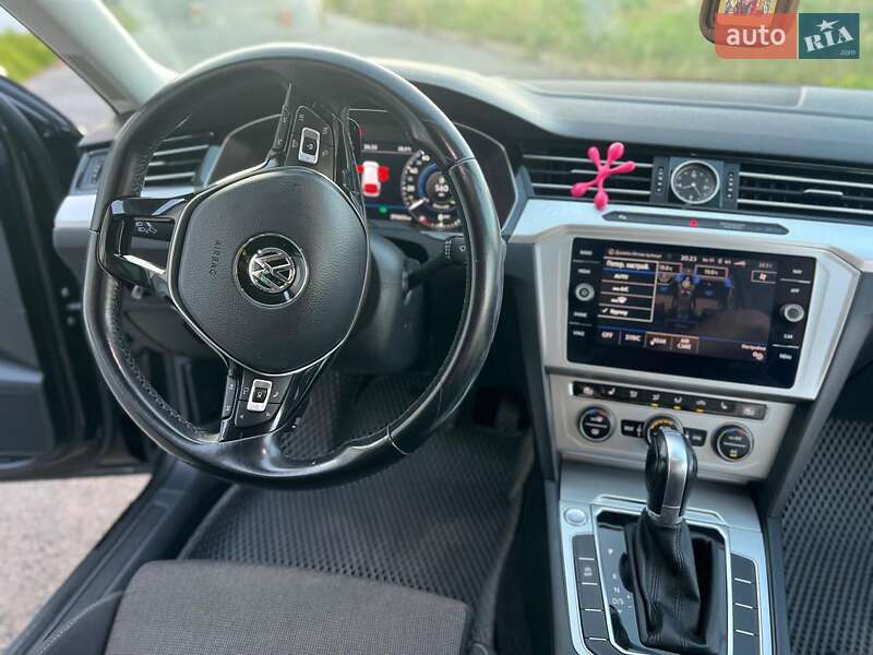 Универсал Volkswagen Passat 2017 в Виннице