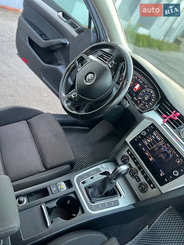 Универсал Volkswagen Passat 2017 в Виннице