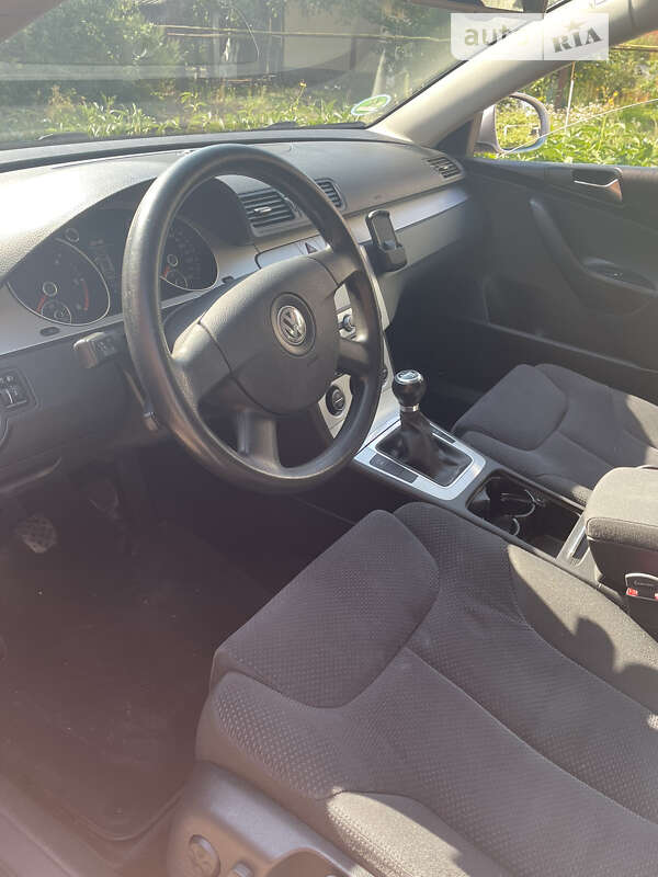 Универсал Volkswagen Passat 2009 в Полтаве