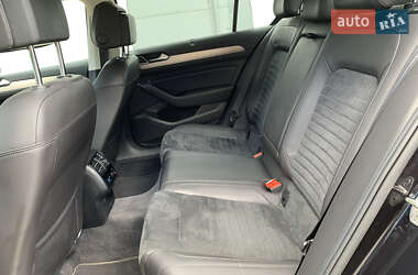 Седан Volkswagen Passat 2016 в 