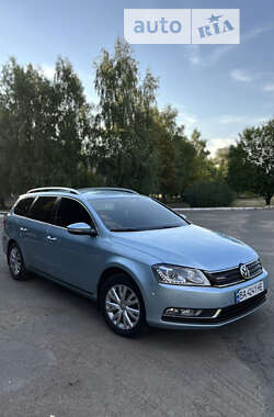 Универсал Volkswagen Passat 2011 в Новоукраинке