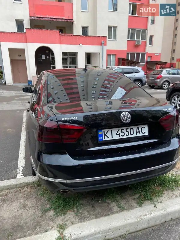 Седан Volkswagen Passat 2015 в 