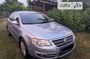 Седан Volkswagen Passat 2009 в Львове