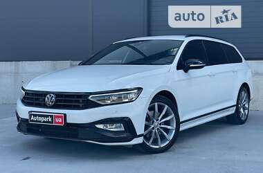 Универсал Volkswagen Passat 2019 в Львове