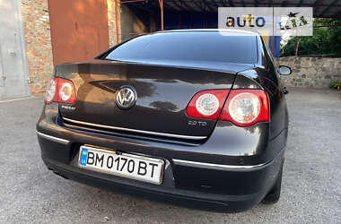 Седан Volkswagen Passat 2007 в Ромнах