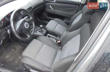 Универсал Volkswagen Passat 2003 в 