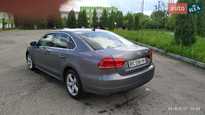 Седан Volkswagen Passat 2012 в Стрые