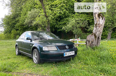 Седан Volkswagen Passat 1998 в Львове