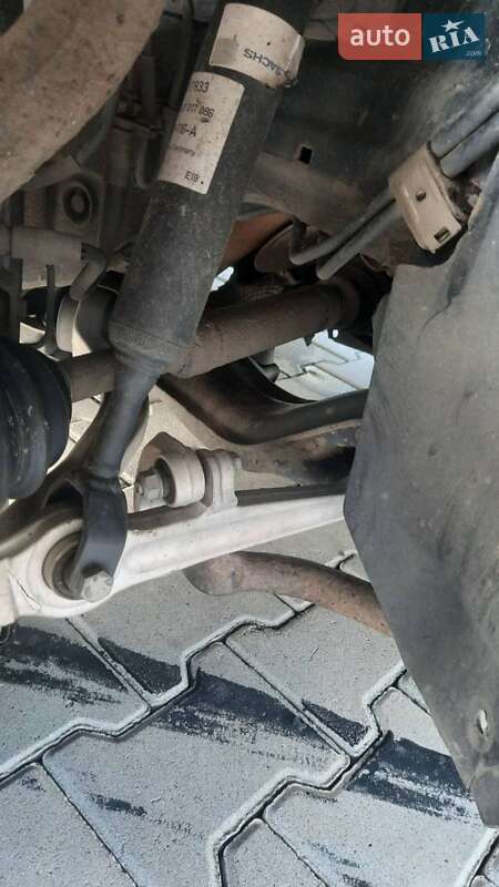 Универсал Volkswagen Passat 1997 в Кицмани